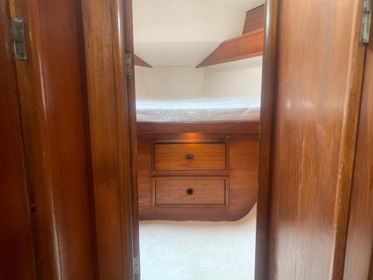 ホテル Nuit Sur Un Bateau ラ・ロシェル エクステリア 写真